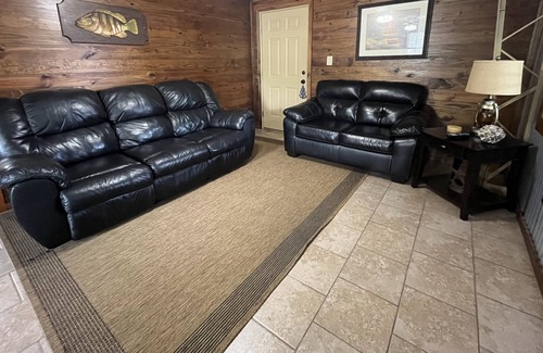 Perry House | 4 Miles to Beach, Plenty of Parking for Boats & Trailers