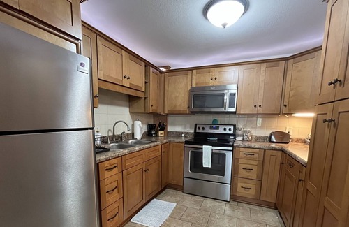 Perry House | 4 Miles to Beach, Plenty of Parking for Boats & Trailers