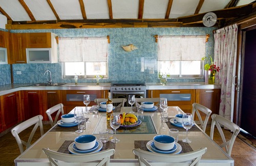 Playa del Secreto House | 4-Bedroom Penthouse, Private Beach, Chef, Wi-Fi, Housekeeping, Kayaks