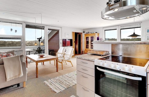 Lild Strand House | 4 person holiday home in Frøstrup