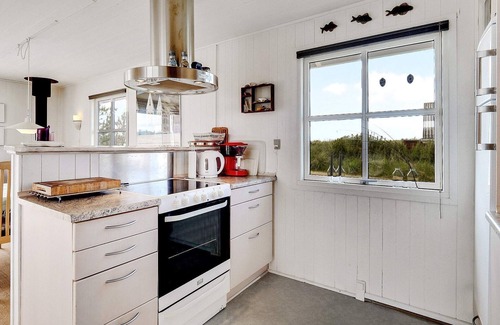 Lild Strand House | 4 person holiday home in Frøstrup