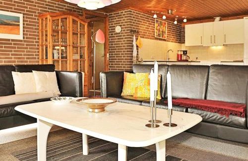 Henne House | 4 person holiday home in Henne-By Traum