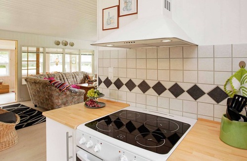 Hou House | 4 person holiday home in Hals