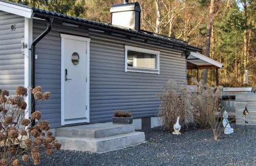 Sandskogen House | 4 person holiday home in LÖDDEKÖPINGE