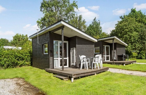Beder Malling House | 4 Person Holiday Park Home in Malling