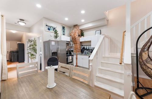 Fort Worth House | 4 Queen Beds High Speed Wifi Private Parking
