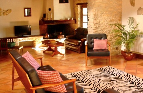 Villepinte House | 4* rated, nr Carcassonne, Stunning views, 14x7m pool, 4 Bed, Sleeps 8