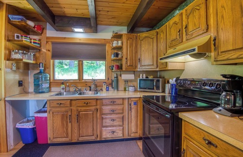 Rangeley House | 4 Raymond Road - Direct waterfront right on Beaver Mountain Lake!