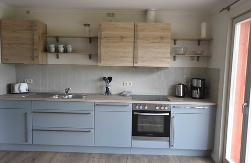 Alt Farpen Apartment | 4-room red vacation home for up to 8 people - 4-room colorful vacation homes, OVS 999