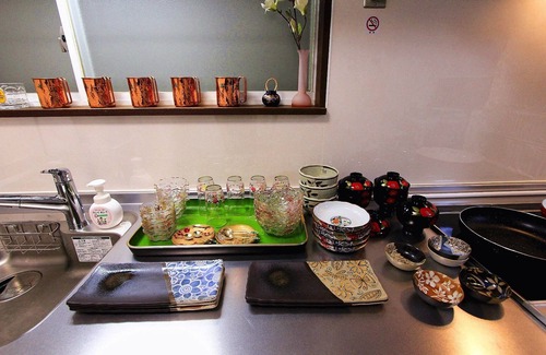 Nakagyo Ward House | 4 roomsMaximum 12people can rent the entire buildingLarge parking lot freeClose to /Kyoto Kyōto