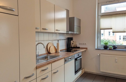 Pforzheim Apartment | 4 Schlafzimmer, Küche, Großer Wohnbereich, Zentral, Barrierefrei, mit Service