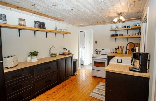 Douro-Dummer Cottage | 4 season Waterfront Cottage 2 bedroom, with pull out sofa and Bunkie .
