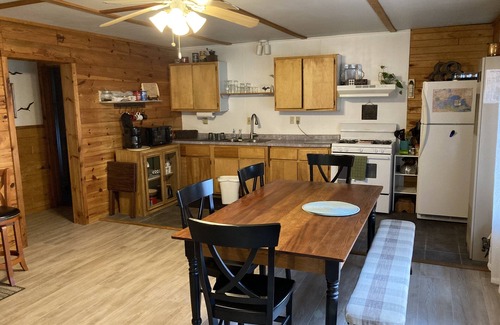 Manistique Resort | 4 seasons of adventures on Indian Lake/Sunset View Resort/Unit#4