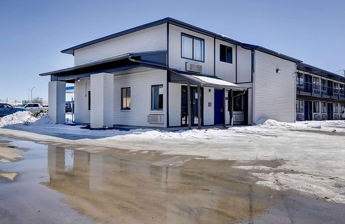 Rock Springs House | 4 Spacious Units w/Kitchenette! Close to Southwest Wyoming Airport