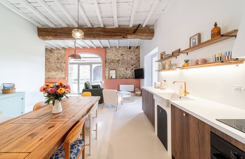 Cardesse House | 4-star country cottage with private Jacuzzi