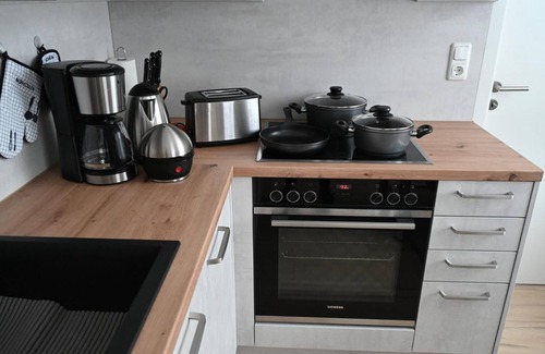 Gebersdorf Apartment | 4-star holiday apartment Sorbitztal with mountain view, private garden and Wi-Fi