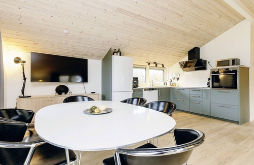 Bøtø By House | 4 star holiday home in Væggerløse-By Traum