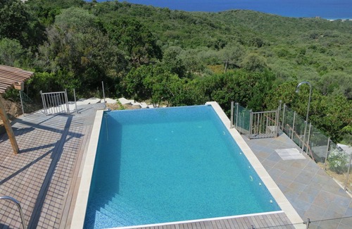 Serra-di-Ferro Apartment | 4- to 5-person apartment with shared pool access, sea view, South Corsica