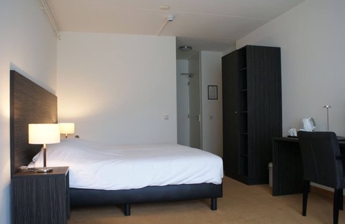 De Bult Hotel | 4 Units | Family Getaway Near Picturesque Nature Reserve