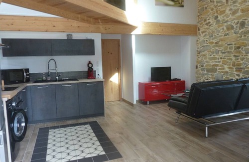 Osses House | 4* vacation home rental in the Basque Country, swimming pool, quiet view