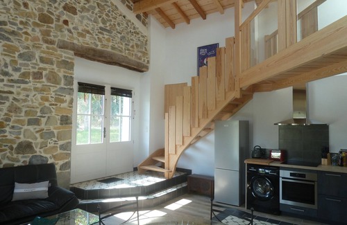 Osses House | 4* vacation home rental in the Basque Country, swimming pool, quiet view