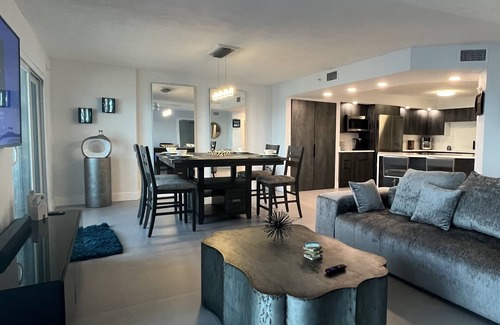 Daytona Beach Shores Condo | 4 Wk Discount! - 21st Floor Penthouse View! DIRECT OCEANFRONT! - 2347sf, 3/3!