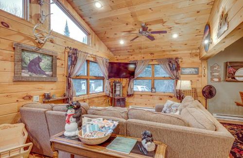 Wakefield House | 40-Acre, Off-Grid Wakefield Retreat with Gas Grill!