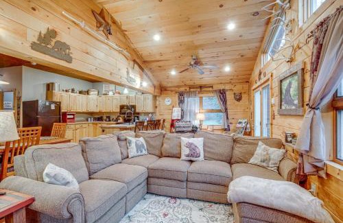 Wakefield House | 40-Acre, Off-Grid Wakefield Retreat with Gas Grill!