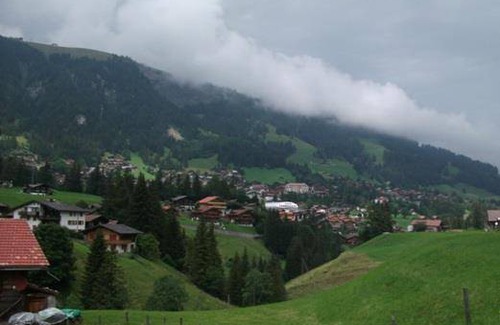 Adelboden Apartment | 40 m² Apartment ∙ 1 bedroom ∙ 4 guests