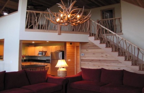 Murphy Ski Chalet | 40+ Mile Mountain Sunset View near Murphy RiverWalk, Casino, Folk School, Pet OK