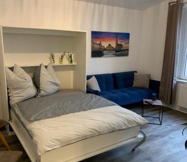 Chemnitz Apartment | 40 qm Appartment Parkplatz, Balkon,Netflix, Prime