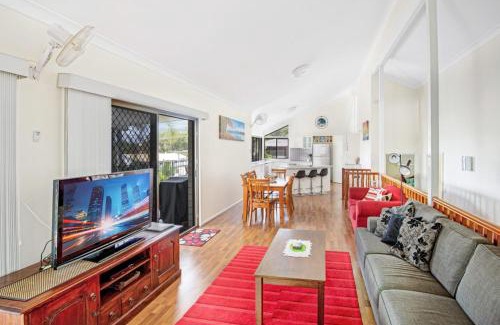 Rainbow Beach House | 40 Rumbalara Avenue Rainbow Beach