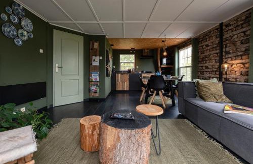 Oisterwijk Ski Chalet | 40, Theme Forest world - Dogs allowed!