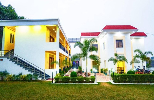 Deoghar Hotel | 400 m² Hotel ∙ 3 guests