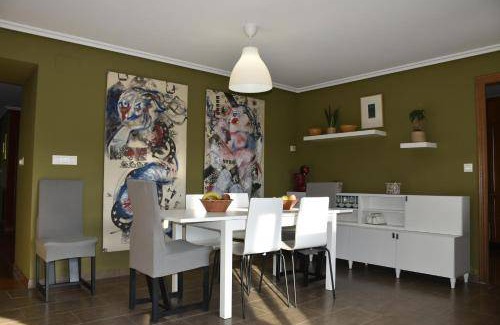 Nogueira de Ramuin House | 400 m² House ∙ 4 bedrooms ∙ 9 guests