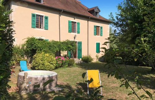 Chemilly House | 400 m² House ∙ 7 bedrooms ∙ 12 guests