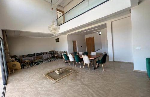 Douar Khalifa Ben Mbarek Villa | 400 m² Villa ∙ 5 bedrooms ∙ 10 guests
