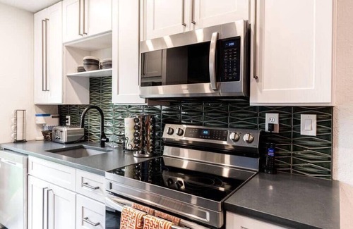 Cocoa Beach Apartment | 400 South - Unit A Su