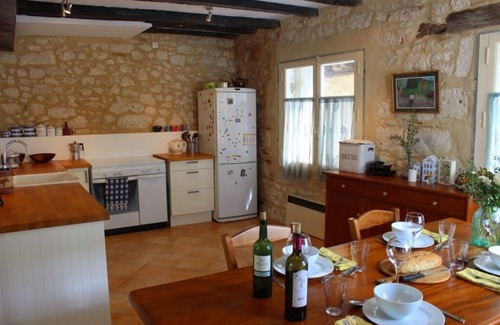 Issigeac House | 400-Year-Old Stone House In Lovely Medieval Market Village - Dordogne SW France