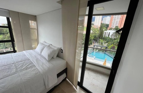 El Castillo Apartment | 401 Luxury apartment in hearth of El Poblado + View!