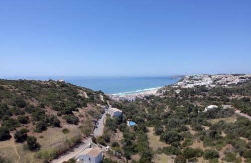 Salema House | 401 Villa Salemar