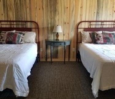 Gardiner House | 406 Cabins at Yellowstone