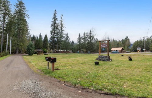 Quilcene Cabin | 407 m² Lodge ∙ 15 bedrooms ∙ 38 guests