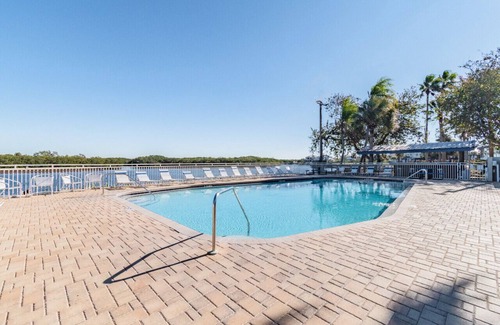 Ruskin Apartment | 407 Vitamin Sea- Waterfront- Beach resort-amenities, wifi, parking included