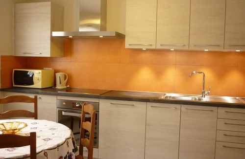 Quartier Saint-Leon Apartment | 40m2 studio located 5 minutes walk from the city center with beautiful terrace