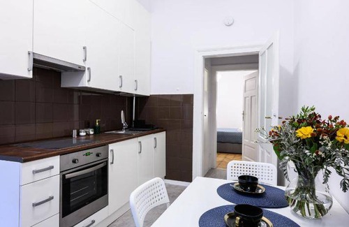 Wesoła Zachod Apartment | 41 m² Apartment ∙ 2 bedrooms ∙ 6 guests