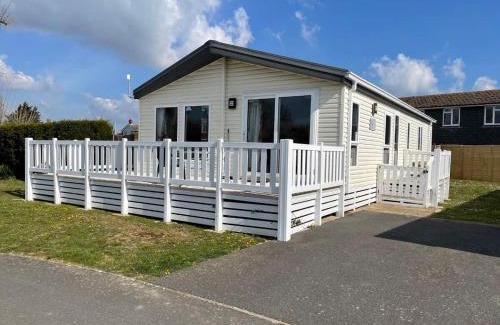 Pevensey Ski Chalet | 41 Woodland Walk Pevensey Bay Holiday Park