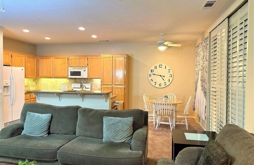 Palmdale House | 416) Relaxing Home in Bakersfield!