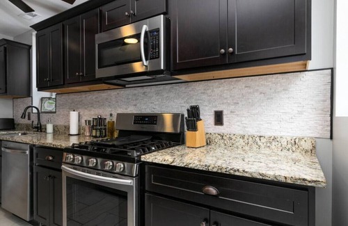 Shaw House | 4167 Shaw A · Townhome at the Gardens, New Renovation
