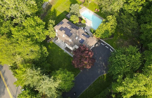 Cresskill House | 418 m² House ∙ 6 bedrooms ∙ 15 guests